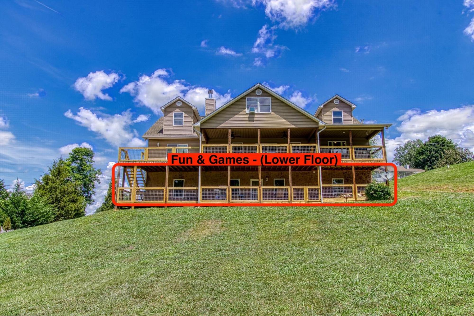 Fun & Games By Honeybearcabins 2Br/1Ba Sleeps 7 Севьервилл Экстерьер фото